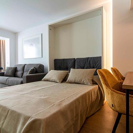 Apartamentos 1 Abril Malaga Luaran gambar