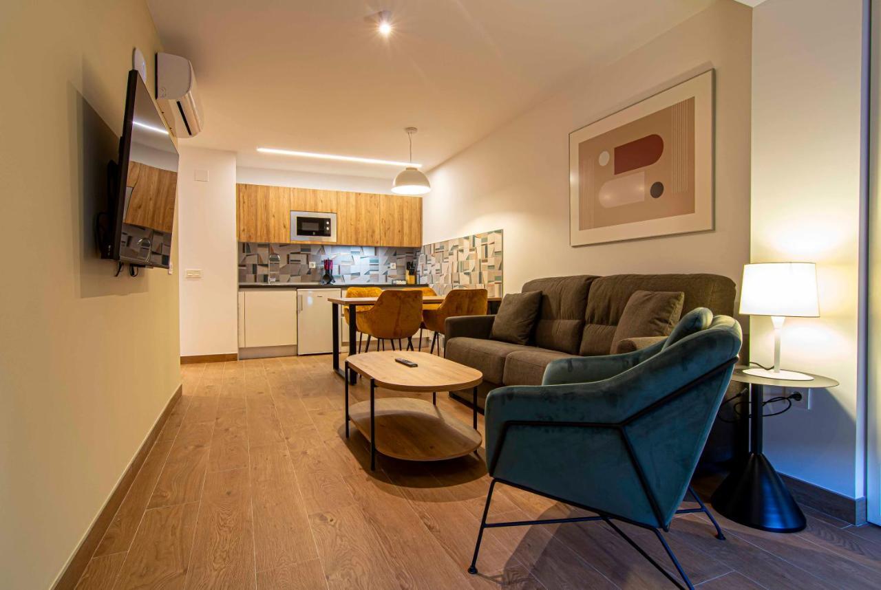 Apartamentos 1 Abril Malaga Luaran gambar