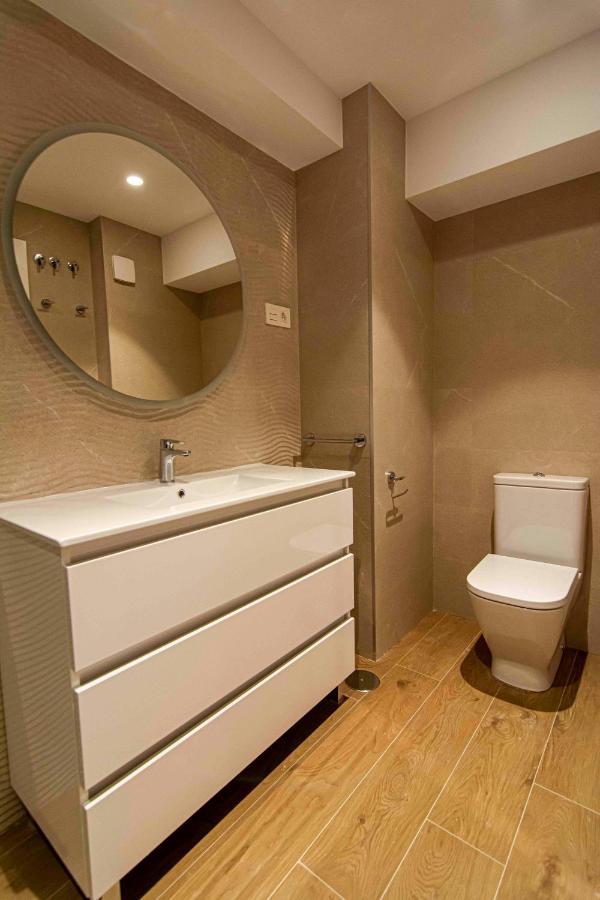 Apartamentos 1 Abril Malaga Luaran gambar